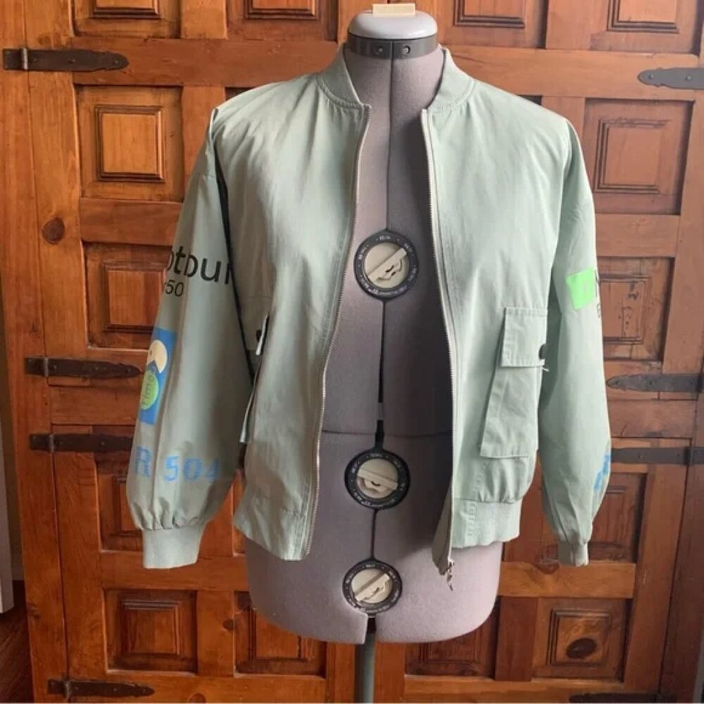 Bomber Jacket/Wind Breaker Unique Design Fits a Unisex size 12 Youth/Adult XS